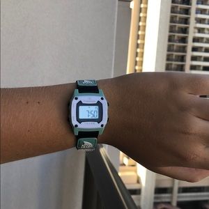 Shark watch MINI leash mint